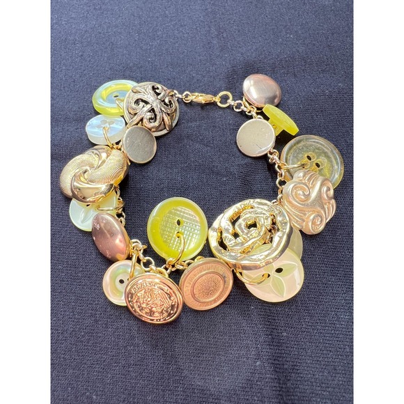 Vintage Button Charm Bracelet: Yellow & Gold Buttons With Gold Chain - 8 Inch - Picture 2 of 9